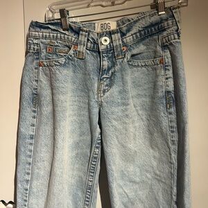 BDG Kayla Low-Rise Straight Leg Jean